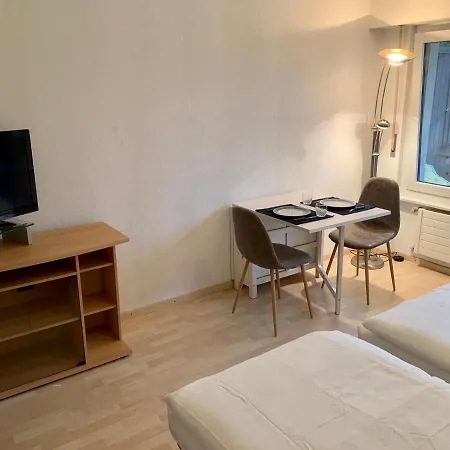 Joli Studio A Crans, Emplacement Ideal Avec Balcon *